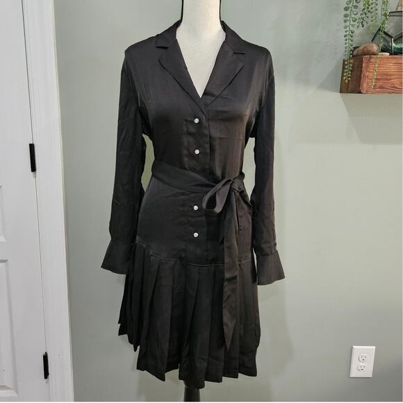 Free Assembly Women's Medium Long Sleeve Black Pleated Mini Dress NWT - Picture 1 of 9